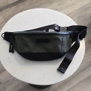 Master-piece MR PORTER Stylish Black and Green Men's Bag